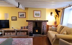 Cruck Cottage