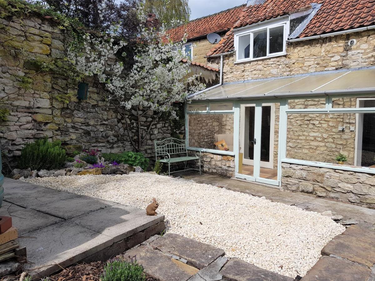 Cruck Cottage Pickering Exterior photo